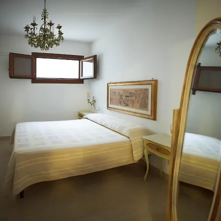 Lägenhet Cornino Bay