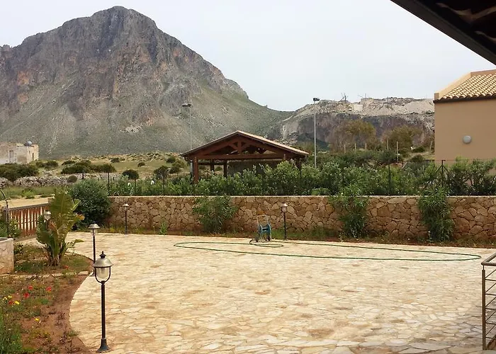 Cornino Bay 아파트